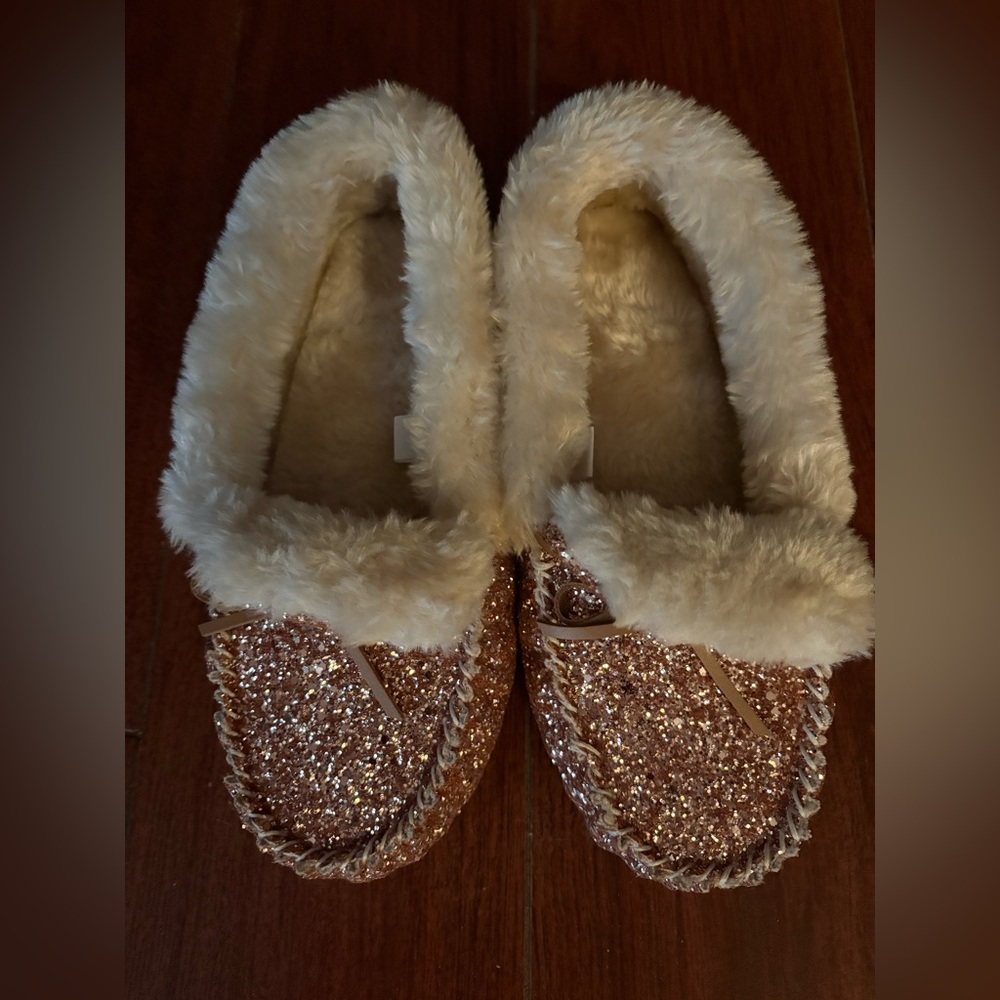 I.N.C International Concepts Slippers. Brand New